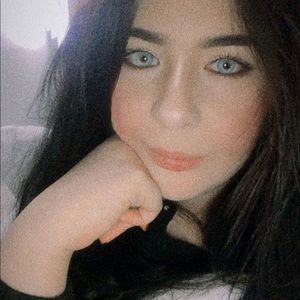 Meet your Posher, Jaylene